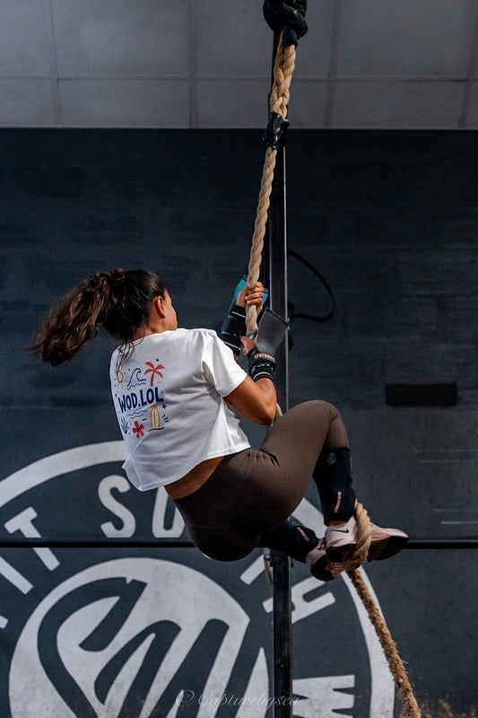 Crop top et tank boxy : pourquoi c'est devenu l'uniforme de l'été fitness