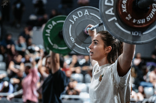 Femme et musculation : les meilleures tenues oversize pour la salle