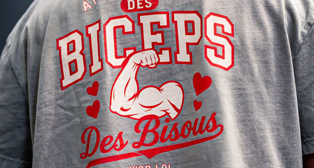 T-shirt Des Biceps Des Bisous Athletic Dept. gris vu de dos