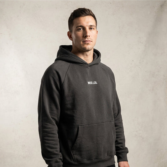 Hoodie WOD.LOL classique gris anthracite porté en studio