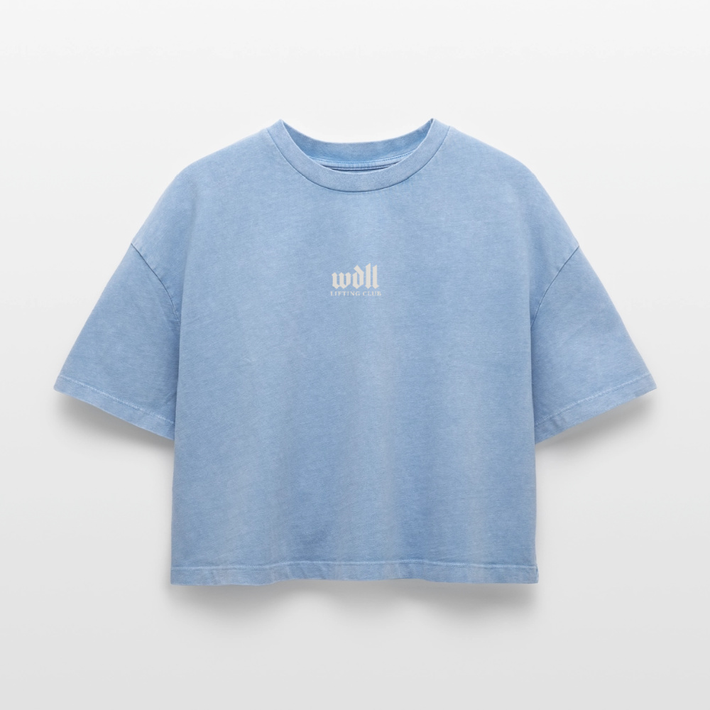 Crop top boxy femme WDLL Lifting Club International acid wash bleu délavé, face, petit logo poitrine – WOD.LOL