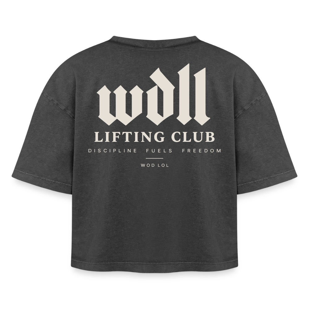 Crop top boxy femme WDLL Lifting Club acid wash noir délavé, vue de dos avec grand print Discipline Fuels Freedom – WOD.LOL
