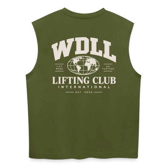Tank top coupe classique WDLL Lifting Club International kaki, vue de dos avec grand print globe WDLL Lifting Club International Lift More Go Further – WOD.LOL