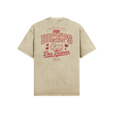 T-shirt oversize Des Biceps Des Bisous V2 Athletic Dept. snow wash kaki, vue de dos avec grand print biceps et cœurs – WOD.LOL